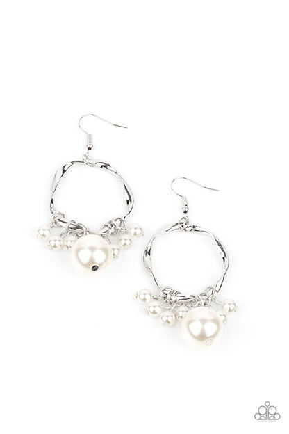 Delectably Diva - White  $8.00