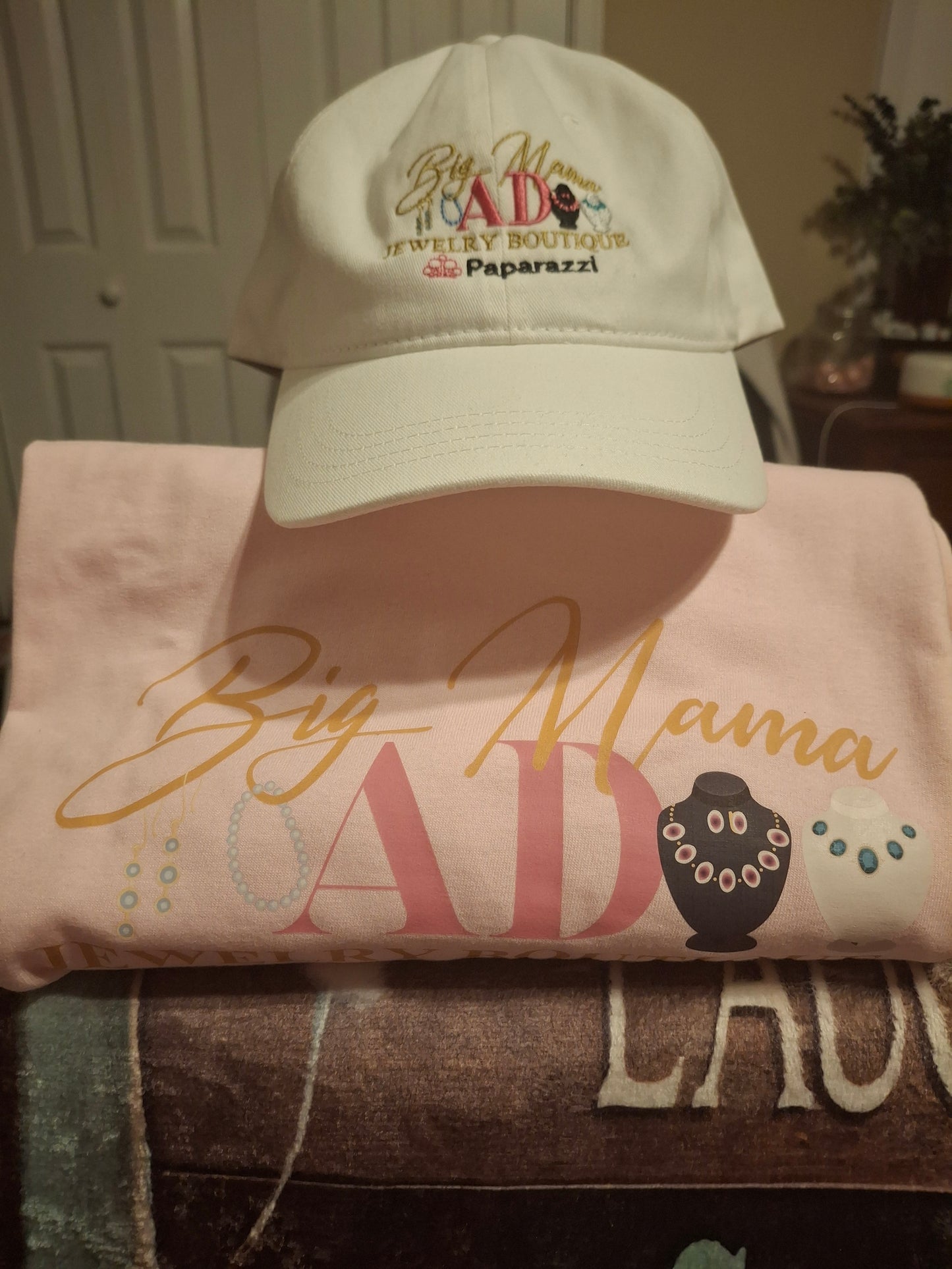 Big MAMA AD Jewelry T-shirts