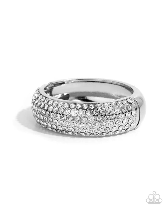 Triumphant Twinkle - white