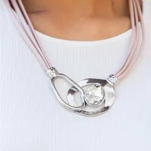 Californian Cowgirl - Pink Necklace